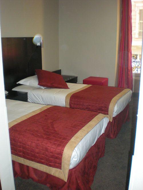 De Suede 3*