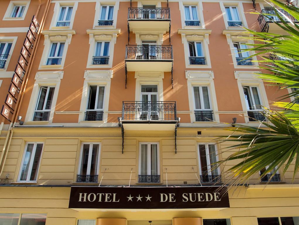 De Suede 3*
